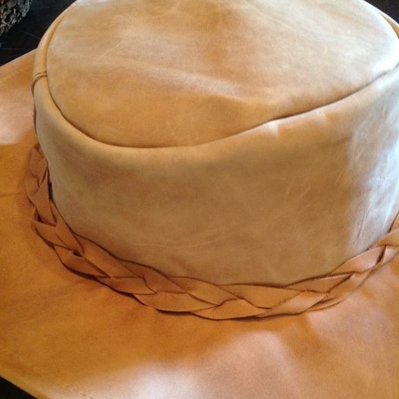 SOOLD Lack of color boho chic leather hat ! - Picture 6 of 8